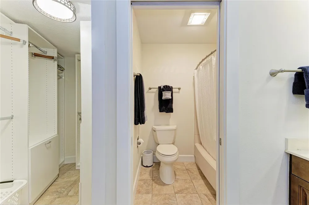 5320 GULF OF MEXICO DRIVE #204 Longboat Key, FL 34228