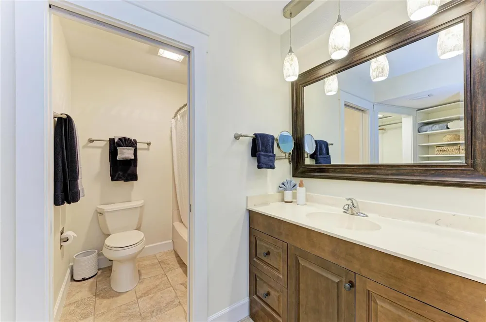 5320 GULF OF MEXICO DRIVE #204 Longboat Key, FL 34228