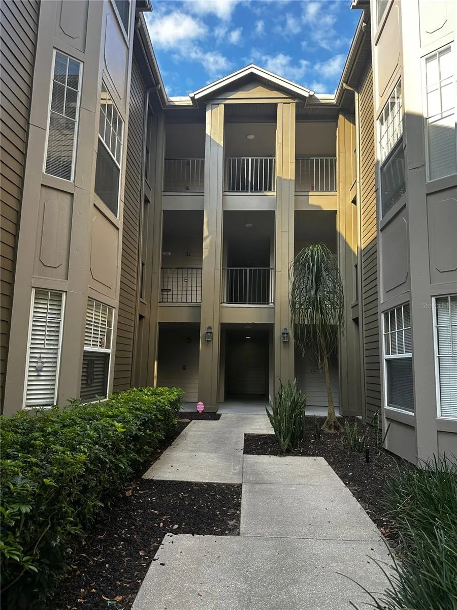 420 SUMMIT RIDGE PLACE #204 Longwood, FL 32779