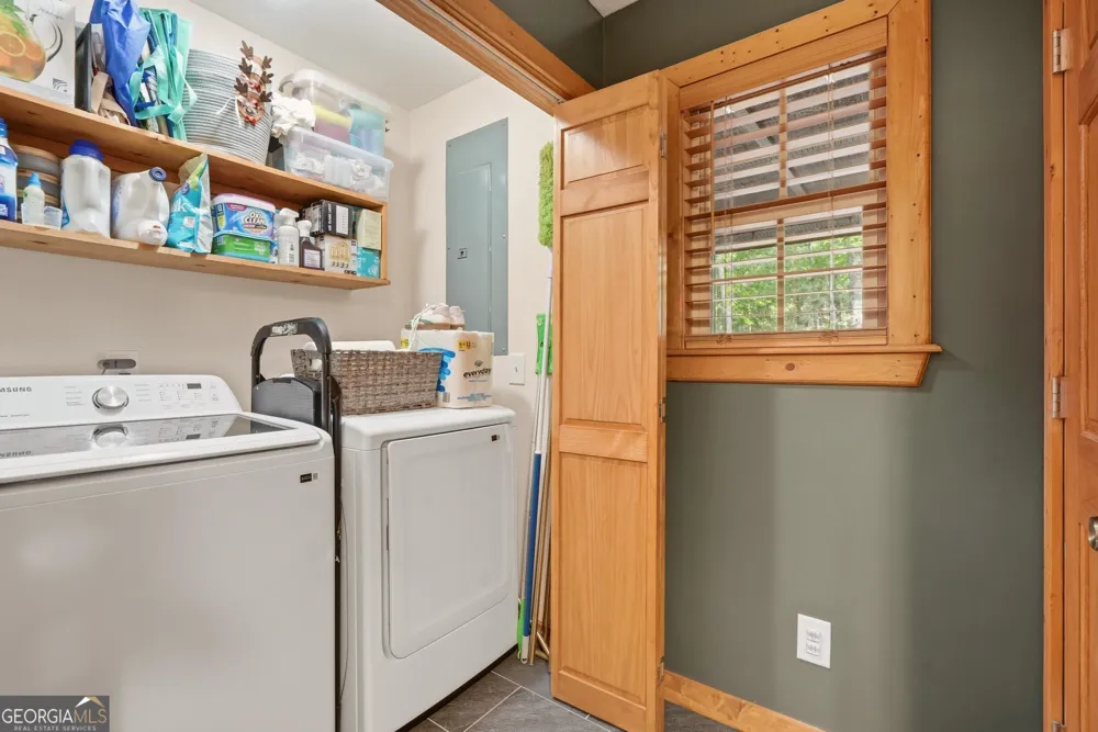 2283 Rocky Top RD Blairsville, GA 30512