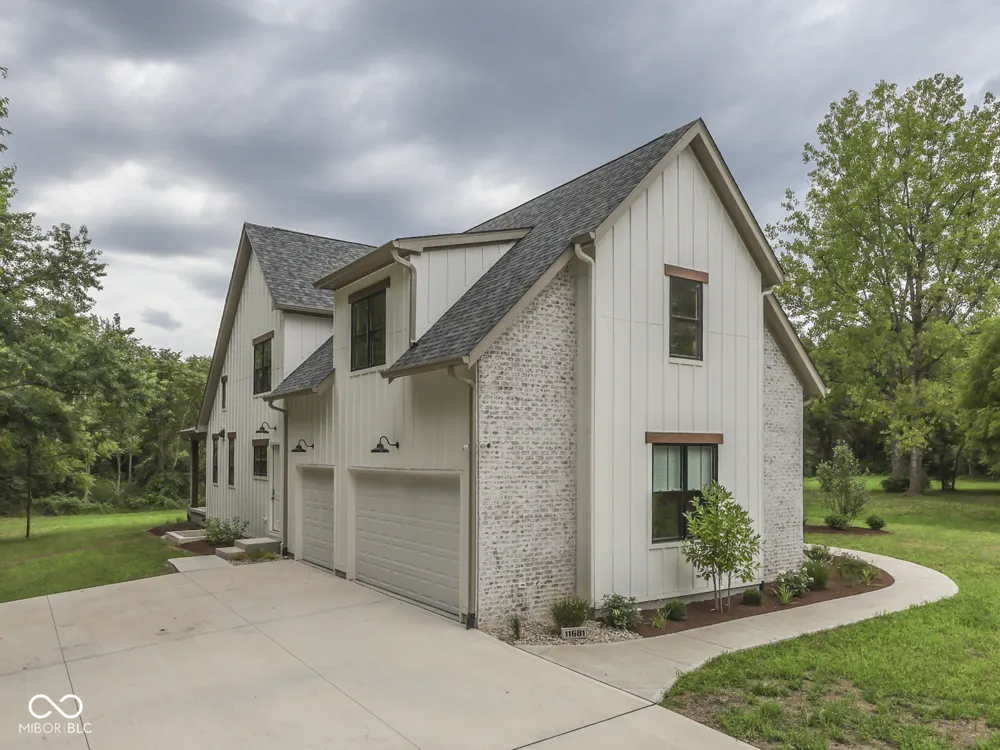 11681 Mann Road Mooresville, IN 46158