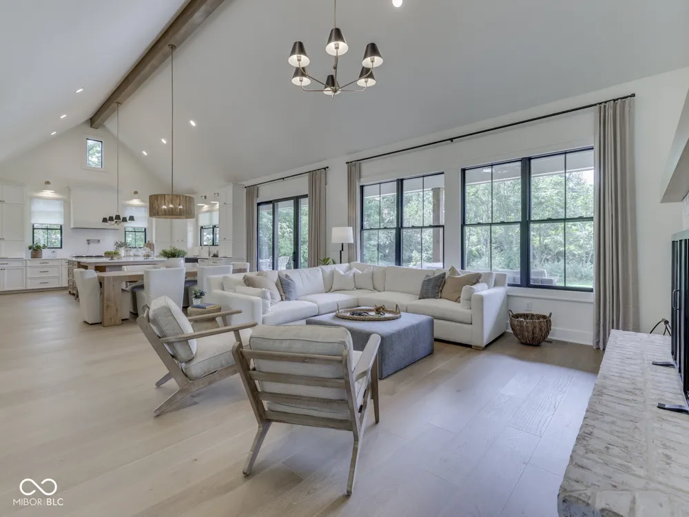 11681 Mann Road Mooresville, IN 46158