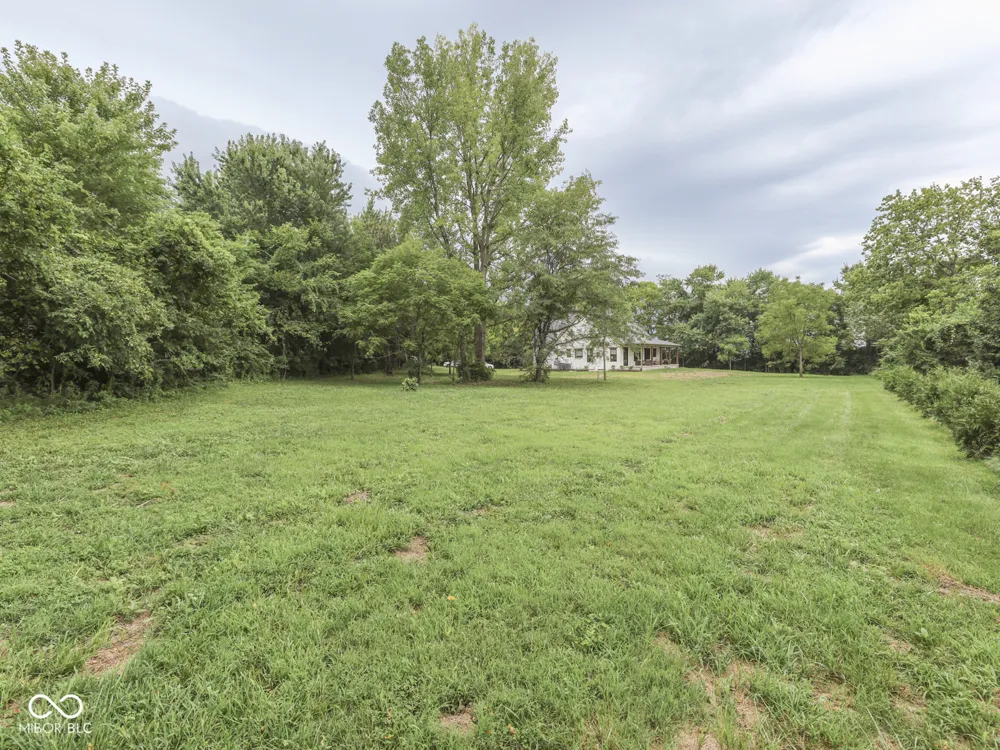 11681 Mann Road Mooresville, IN 46158