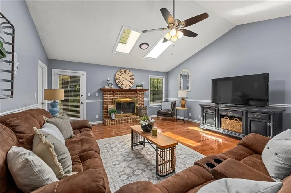 400 Cable Road Waleska, GA 30183