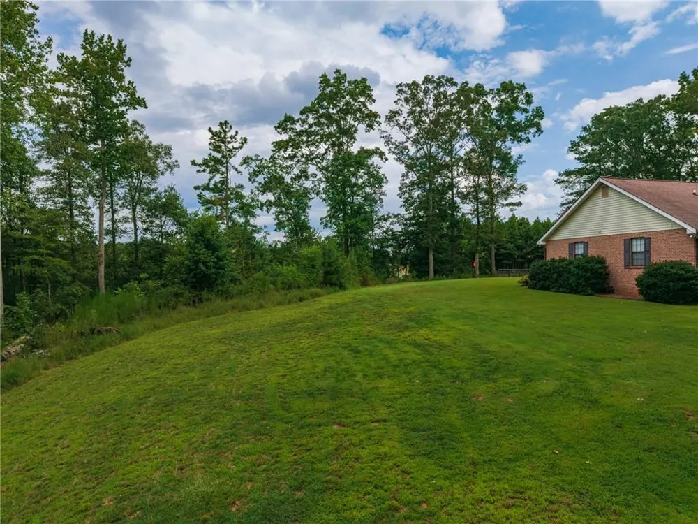 400 Cable Road Waleska, GA 30183