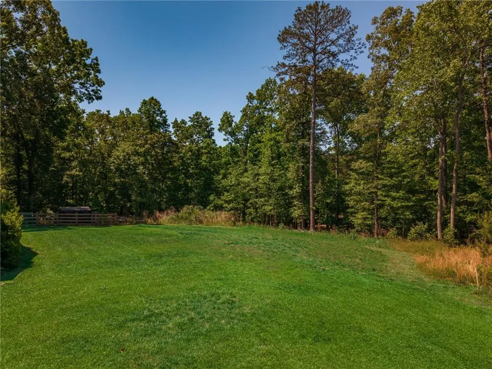 400 Cable Road Waleska, GA 30183