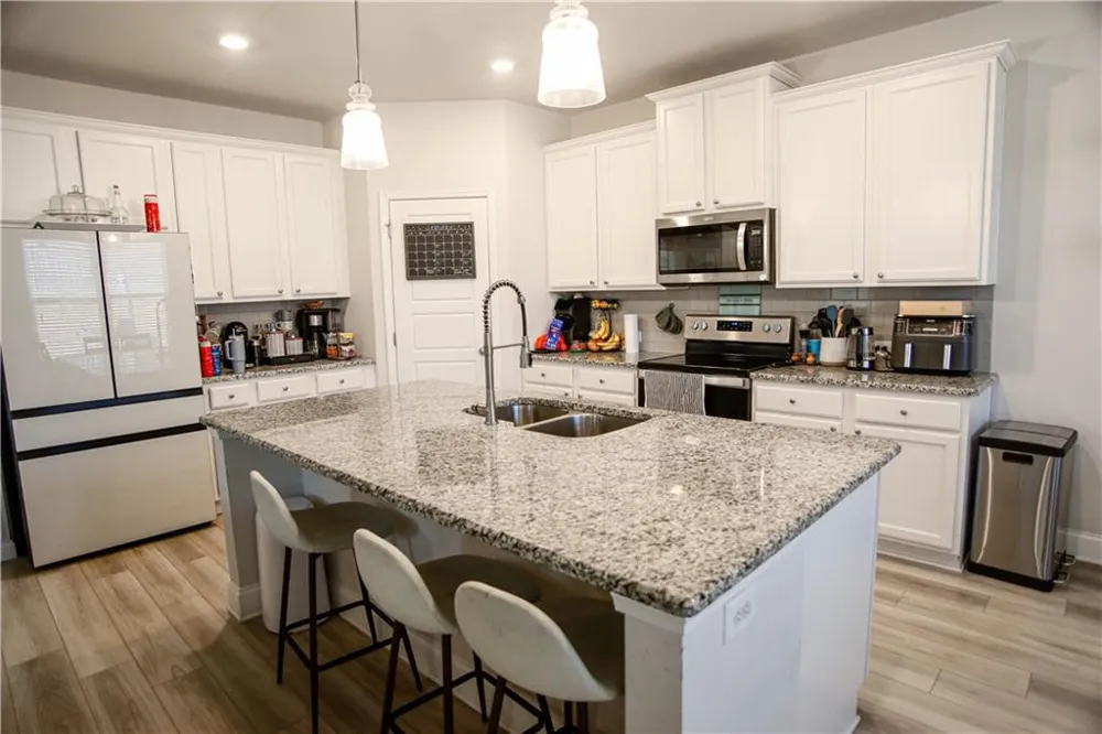 5329 Fox Hill Lane Oakwood, GA 30566