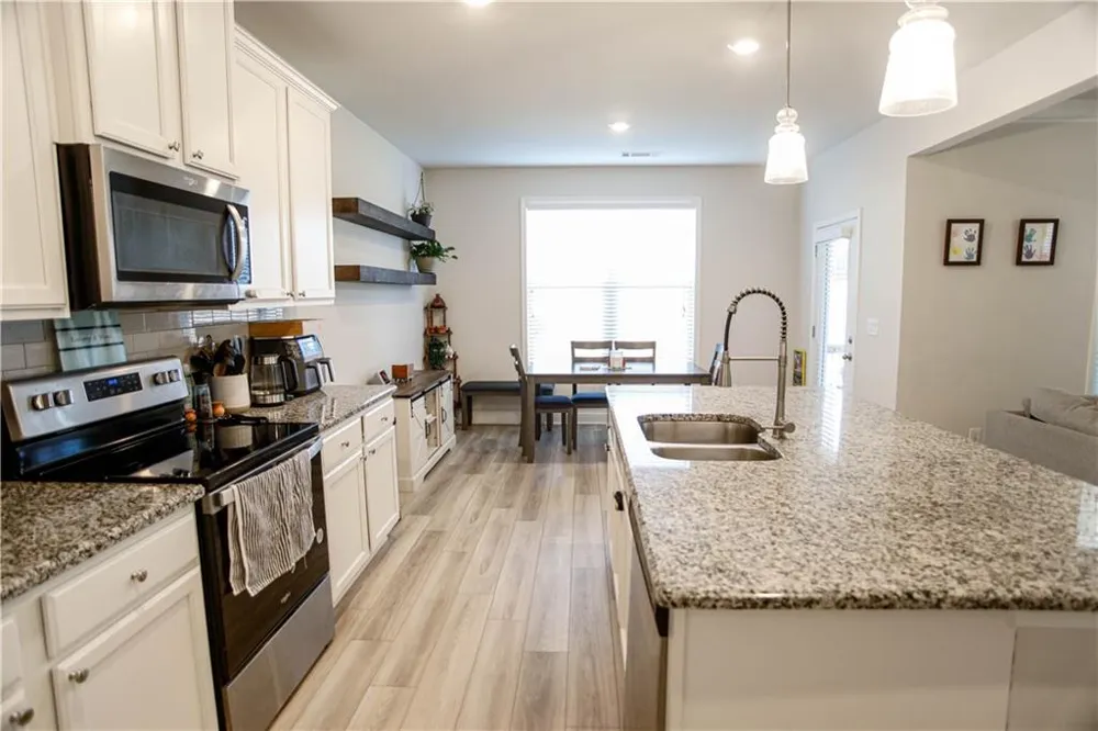 5329 Fox Hill Lane Oakwood, GA 30566