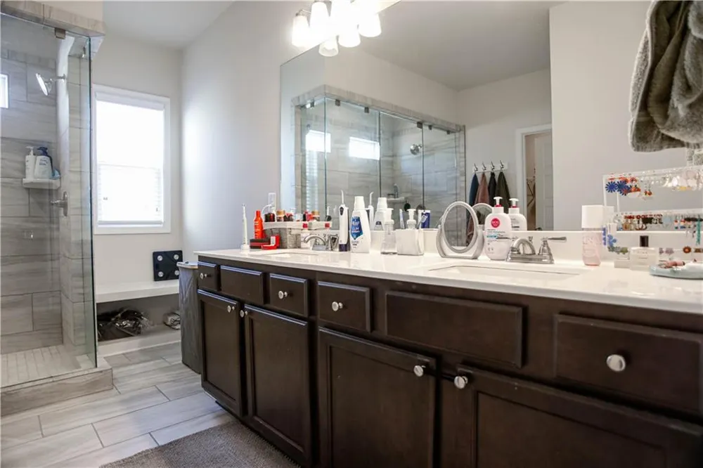 5329 Fox Hill Lane Oakwood, GA 30566