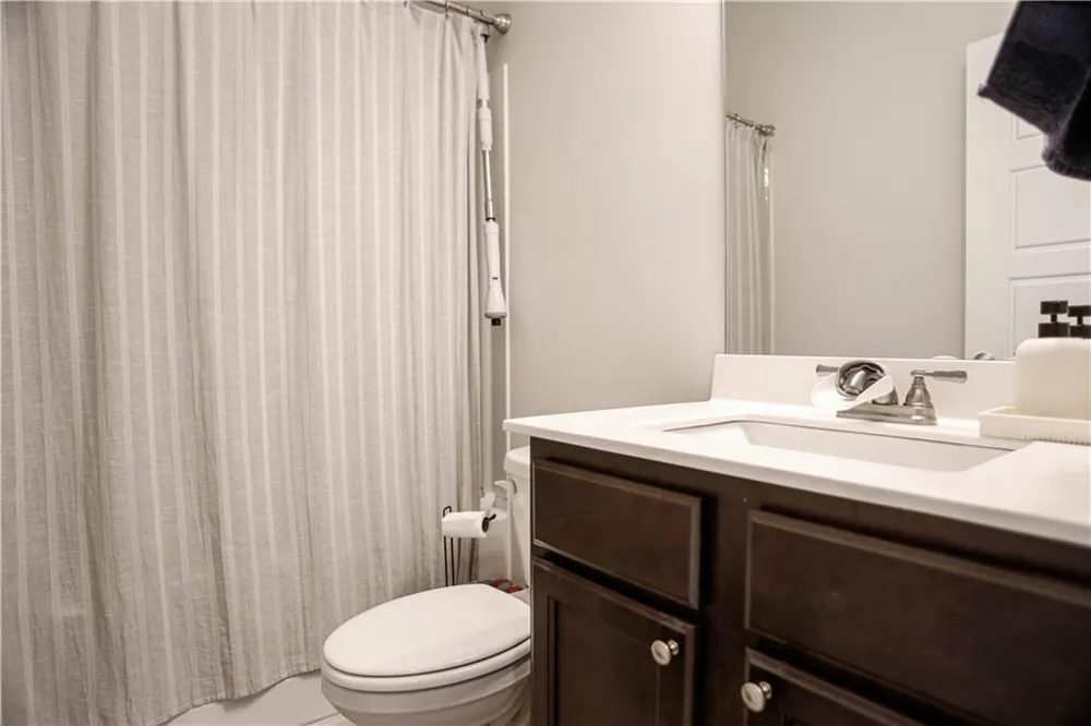 5329 Fox Hill Lane Oakwood, GA 30566