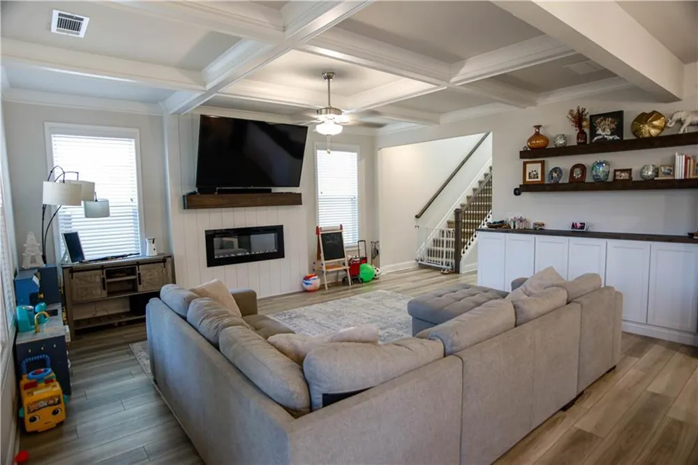 5329 Fox Hill Lane Oakwood, GA 30566