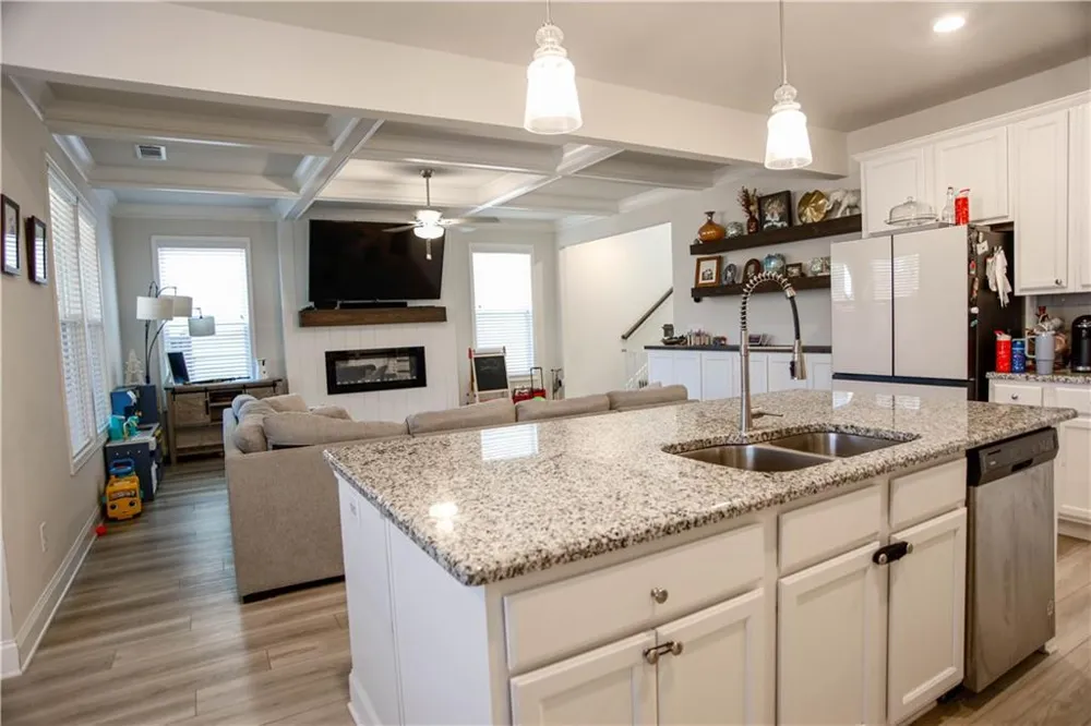5329 Fox Hill Lane Oakwood, GA 30566