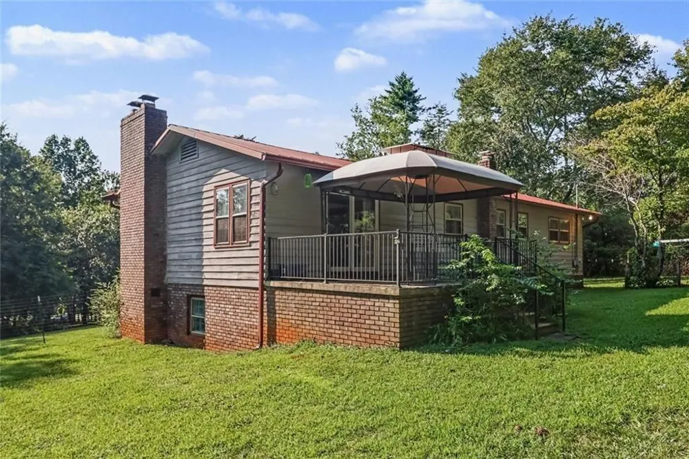 462 Wall Bridge Road Clarkesville, GA 30523