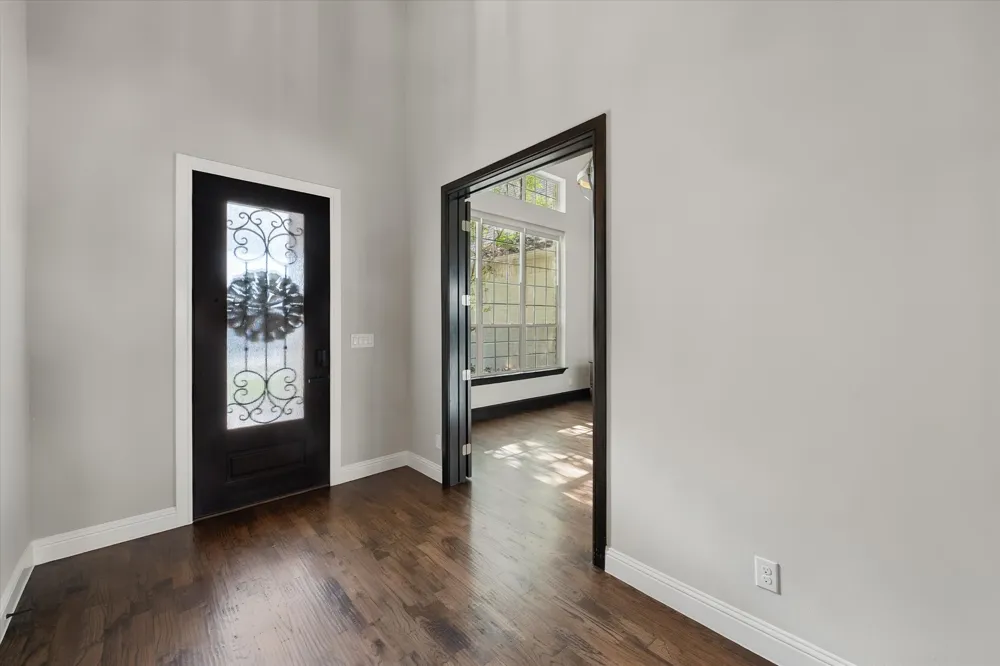 1050 Falcon Nest Drive Kennedale, TX 76060