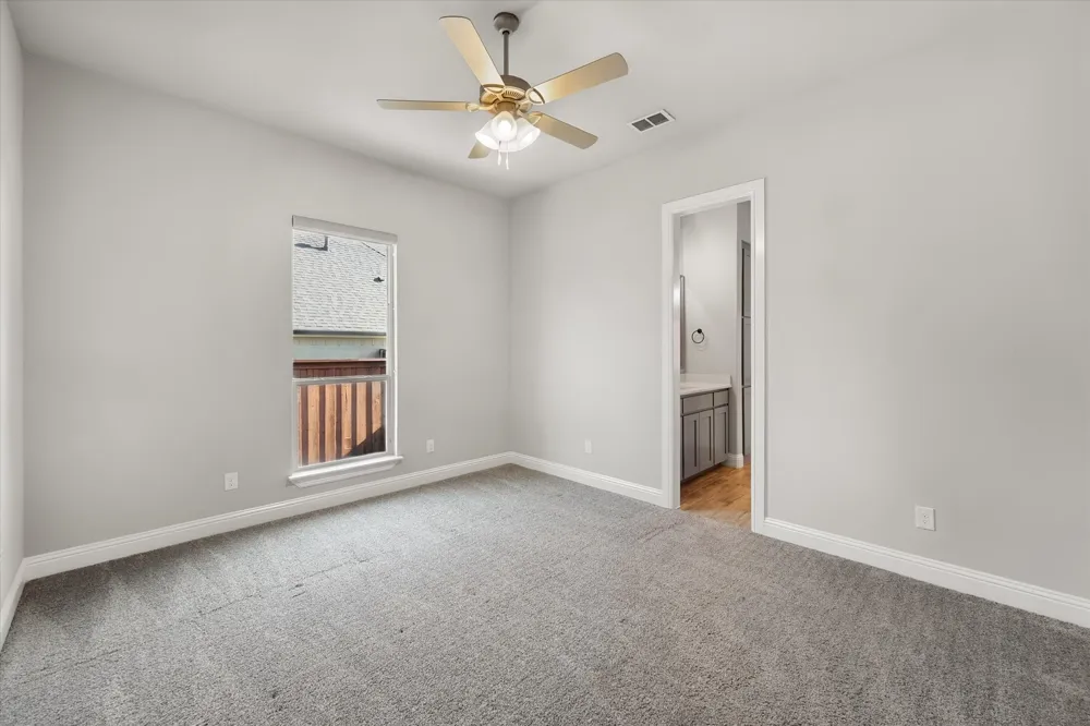 1050 Falcon Nest Drive Kennedale, TX 76060