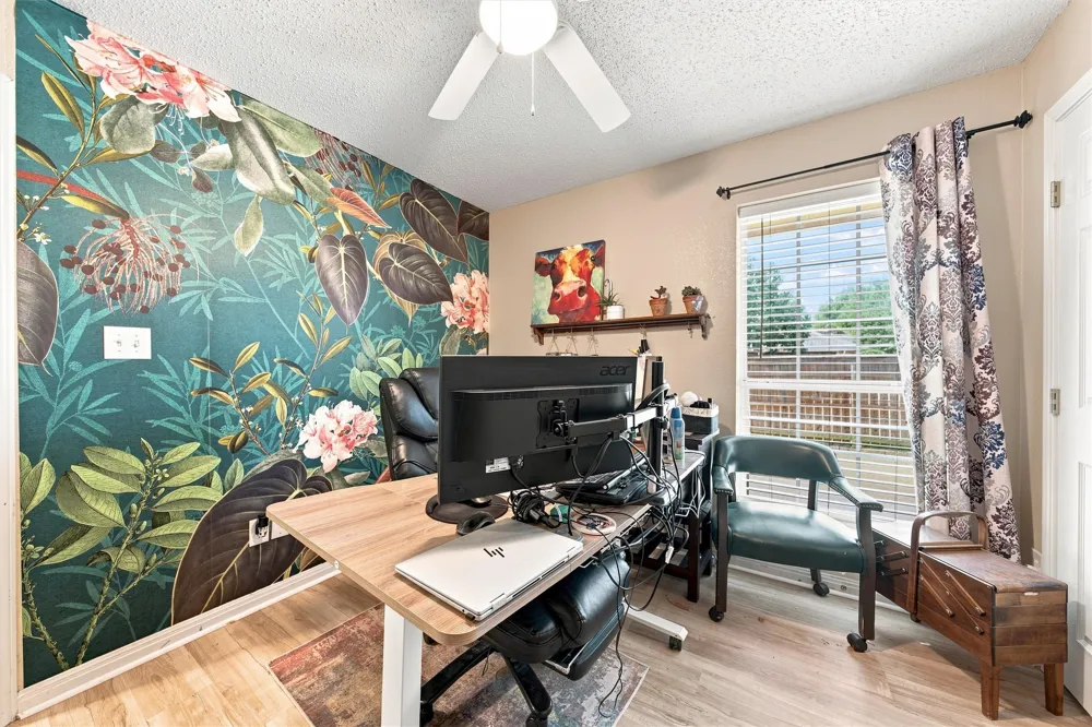 601 Sapphire Boulevard Hewitt, TX 76643