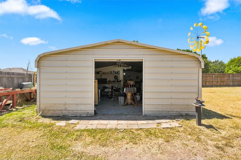 601 Sapphire Boulevard Hewitt, TX 76643