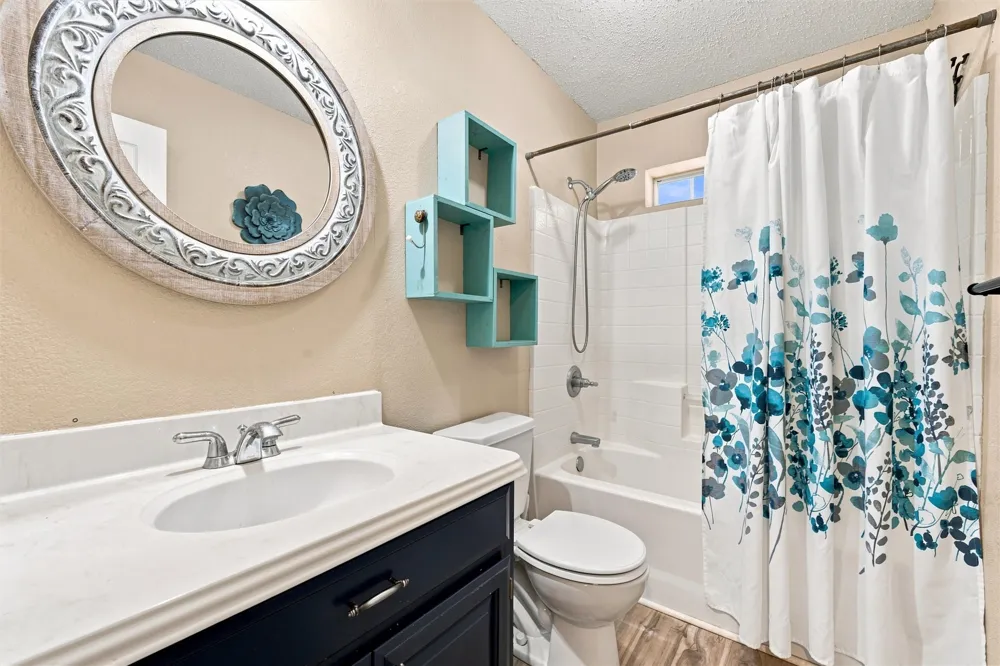 601 Sapphire Boulevard Hewitt, TX 76643