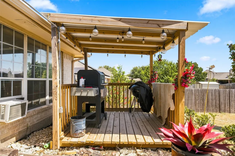 601 Sapphire Boulevard Hewitt, TX 76643