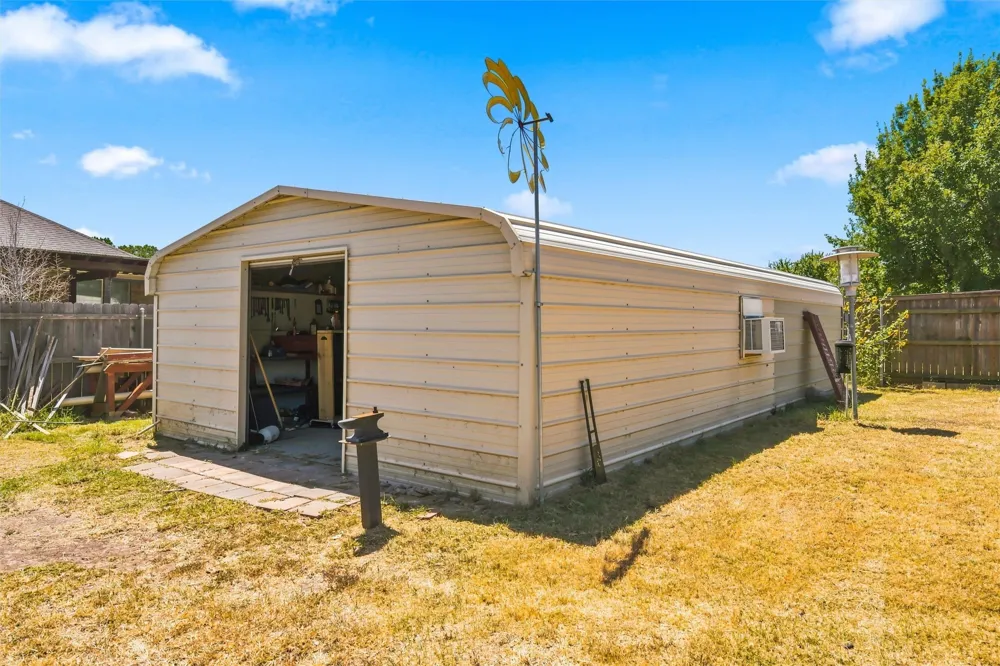 601 Sapphire Boulevard Hewitt, TX 76643
