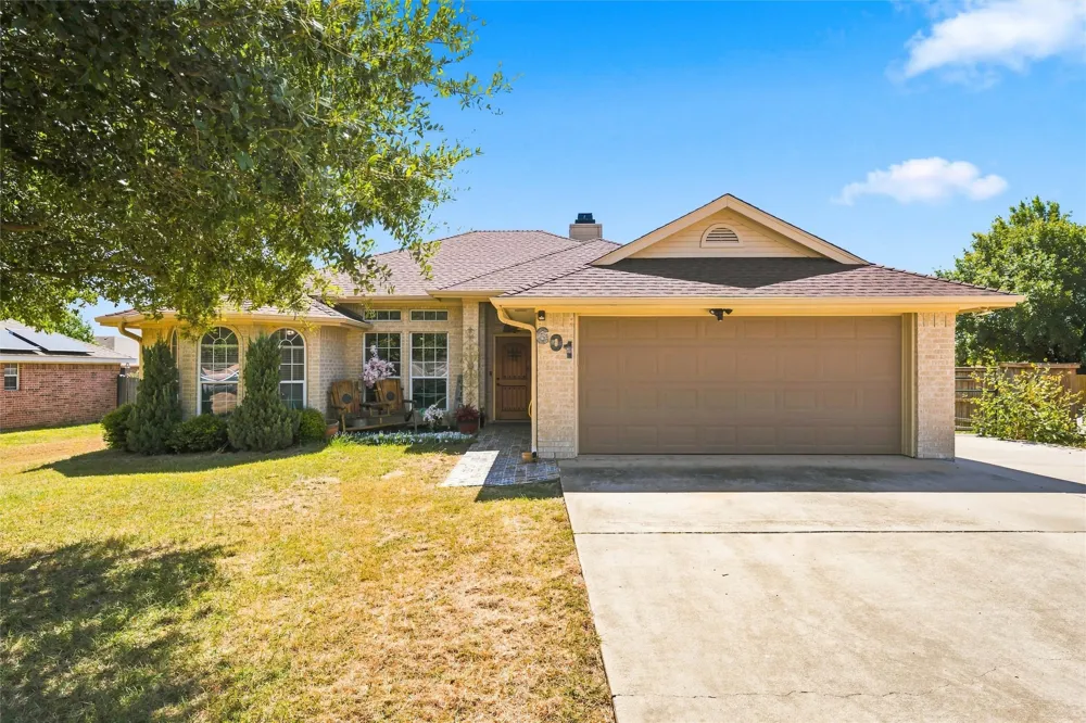 601 Sapphire Boulevard Hewitt, TX 76643