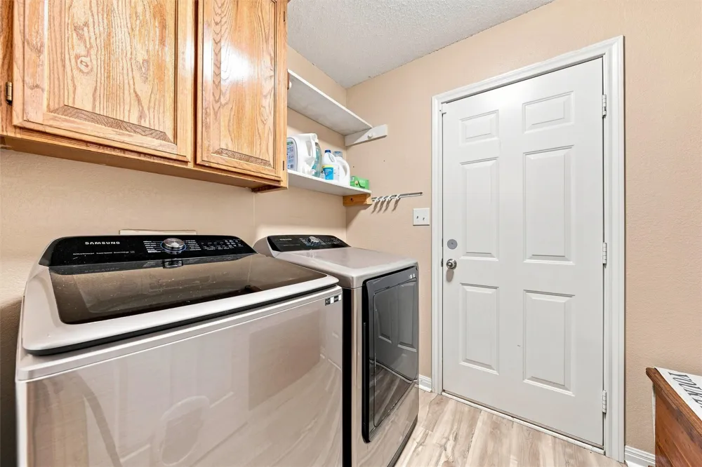 601 Sapphire Boulevard Hewitt, TX 76643