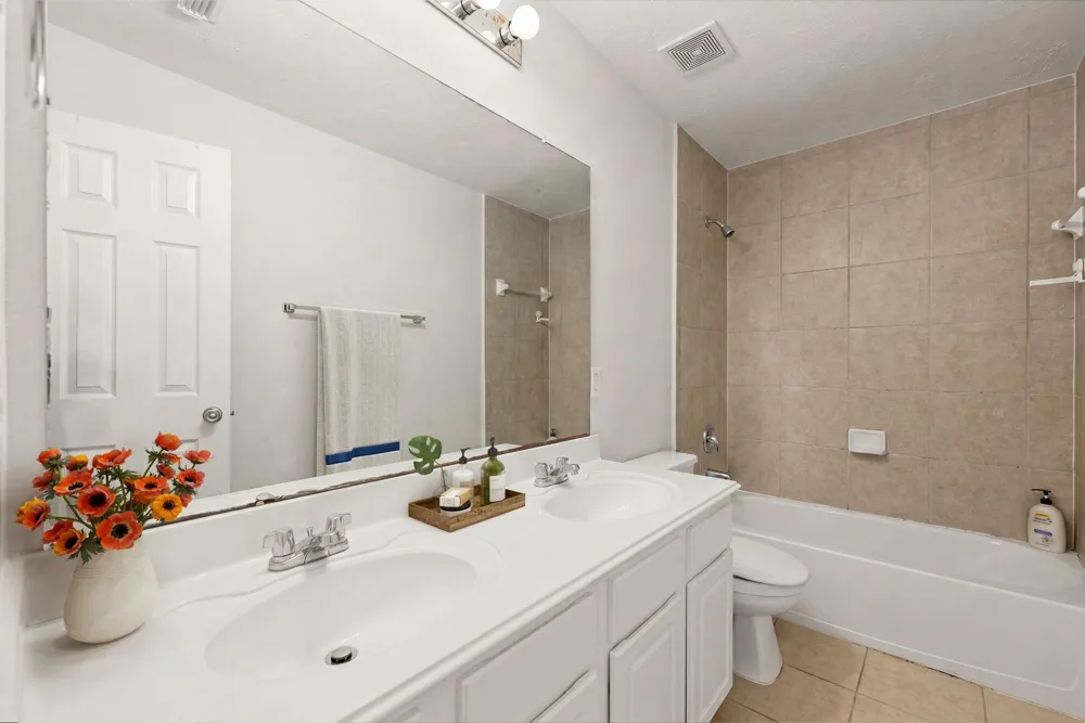 5119 Silver Oak Drive Pasadena, TX 77505
