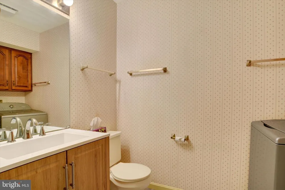 18 SOUTHVIEW CIRCLE Elizabethtown, PA 17022