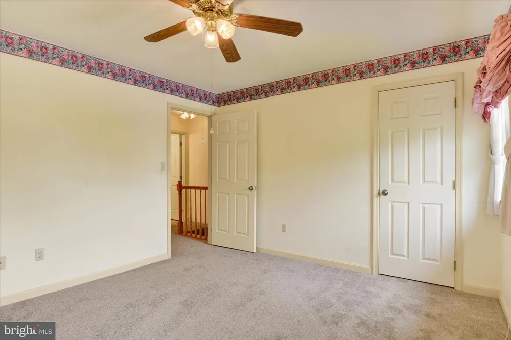 18 SOUTHVIEW CIRCLE Elizabethtown, PA 17022