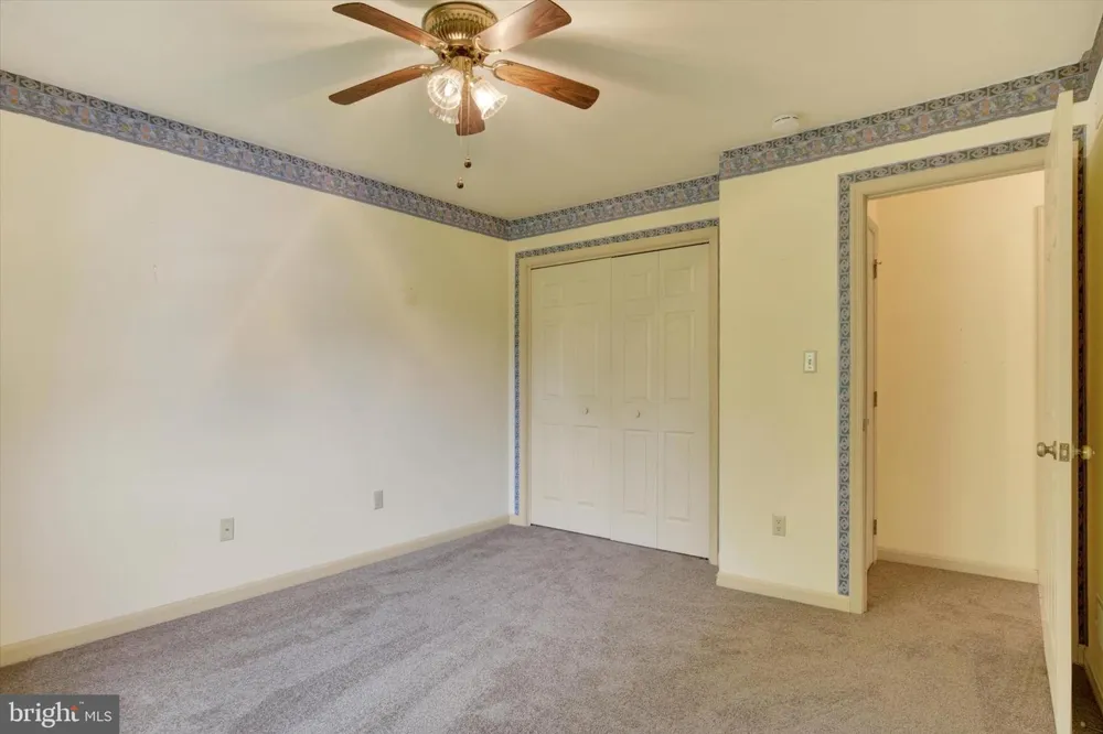18 SOUTHVIEW CIRCLE Elizabethtown, PA 17022