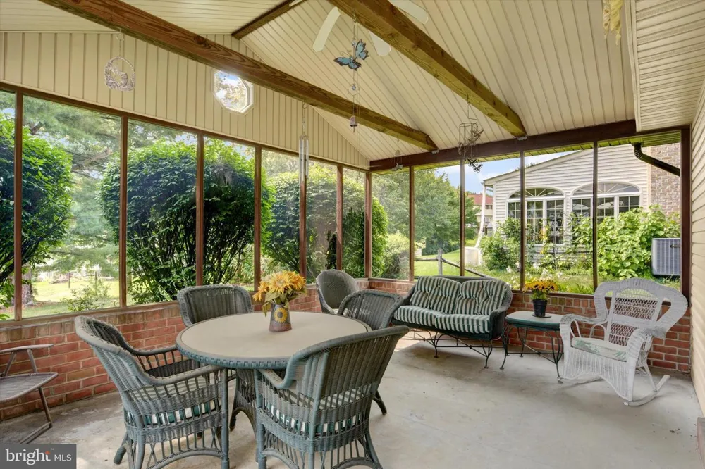 18 SOUTHVIEW CIRCLE Elizabethtown, PA 17022