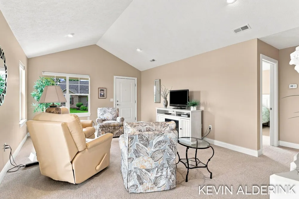 1229 Waterwalk Drive Holland, MI 49423