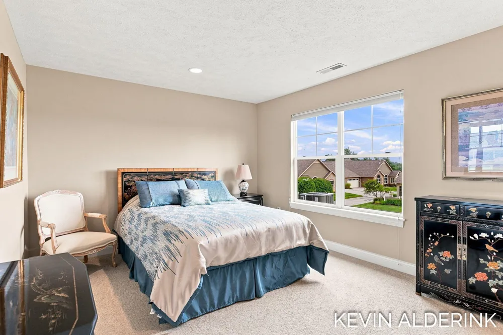 1229 Waterwalk Drive Holland, MI 49423