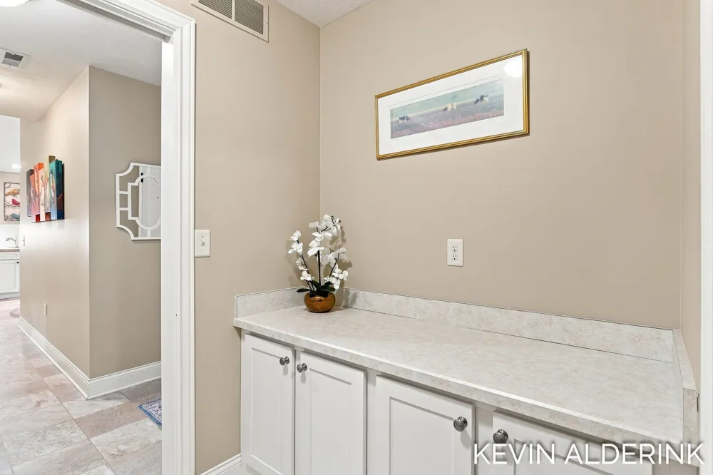 1229 Waterwalk Drive Holland, MI 49423