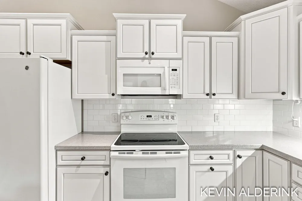 1229 Waterwalk Drive Holland, MI 49423