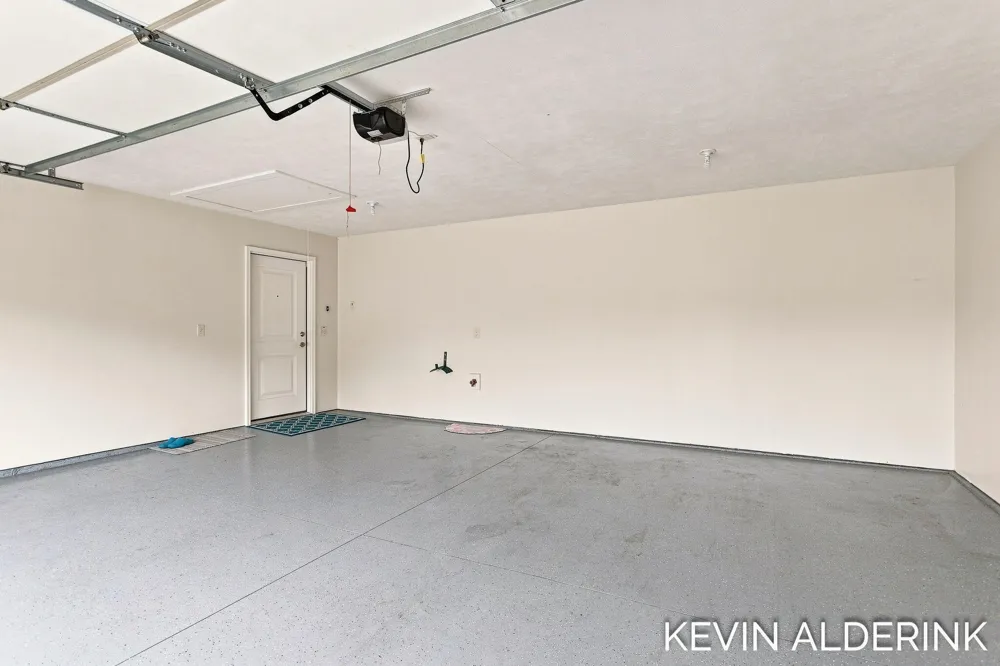 1229 Waterwalk Drive Holland, MI 49423