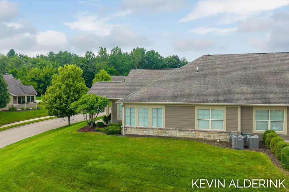 1229 Waterwalk Drive Holland, MI 49423