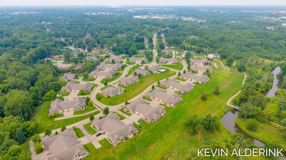 1229 Waterwalk Drive Holland, MI 49423