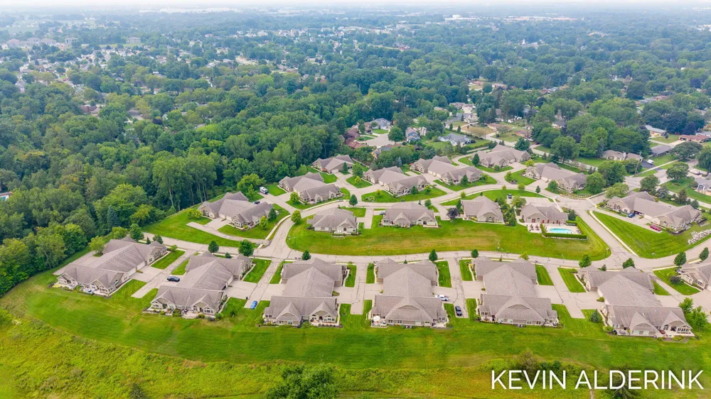 1229 Waterwalk Drive Holland, MI 49423