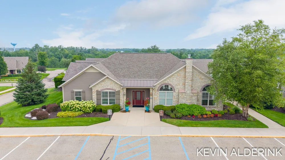 1229 Waterwalk Drive Holland, MI 49423