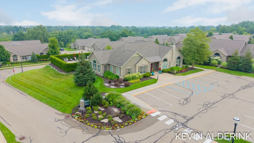 1229 Waterwalk Drive Holland, MI 49423