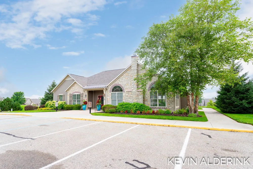 1229 Waterwalk Drive Holland, MI 49423