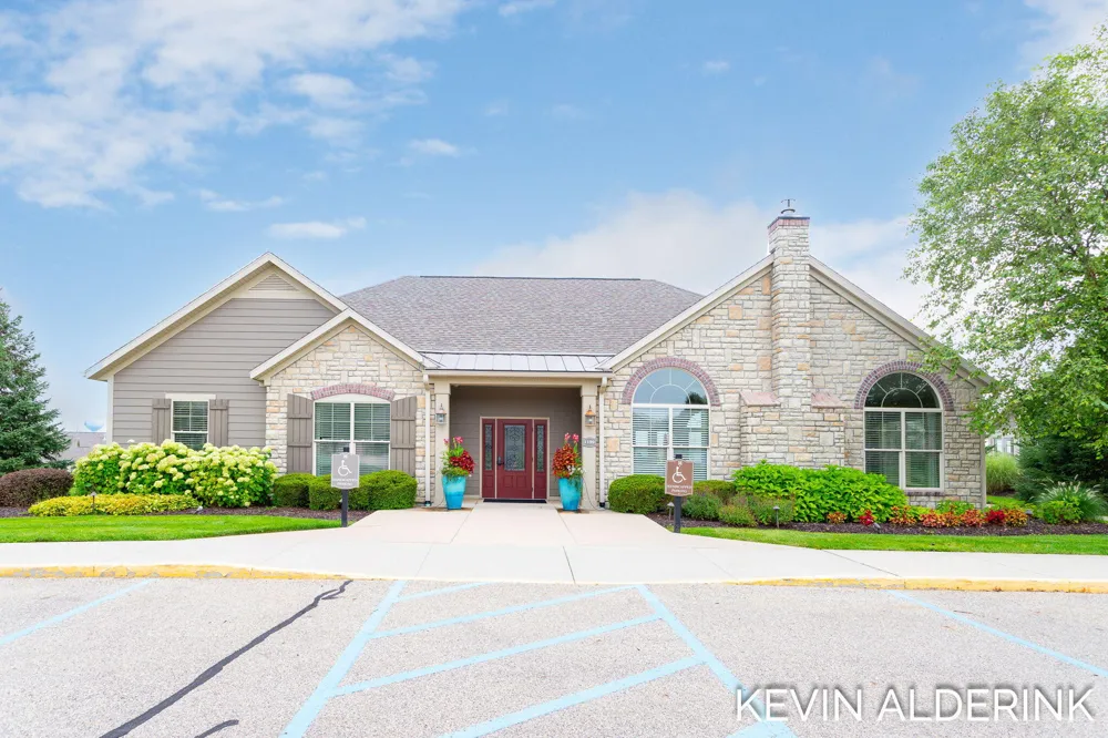 1229 Waterwalk Drive Holland, MI 49423