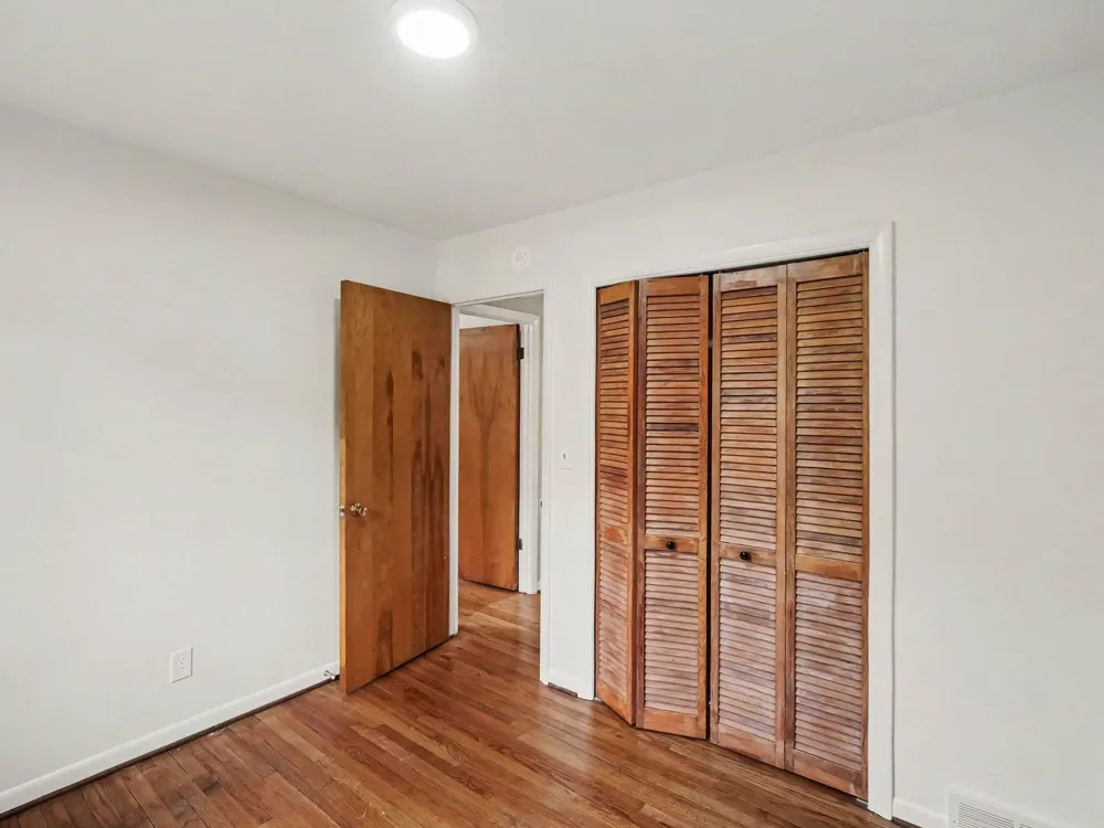 2004 Suffolk Avenue Ann Arbor, MI 48103