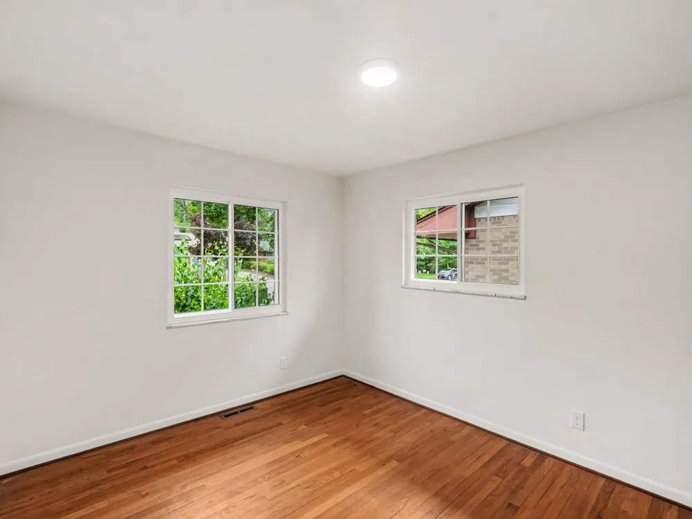 2004 Suffolk Avenue Ann Arbor, MI 48103