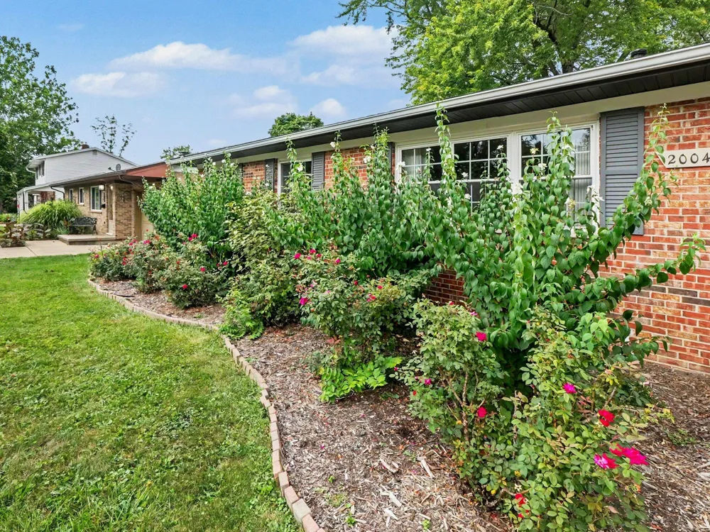 2004 Suffolk Avenue Ann Arbor, MI 48103