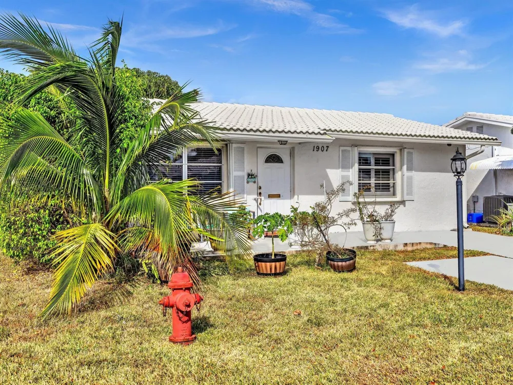 1907 SW 22ND AVENUE Boynton Beach, FL 33426