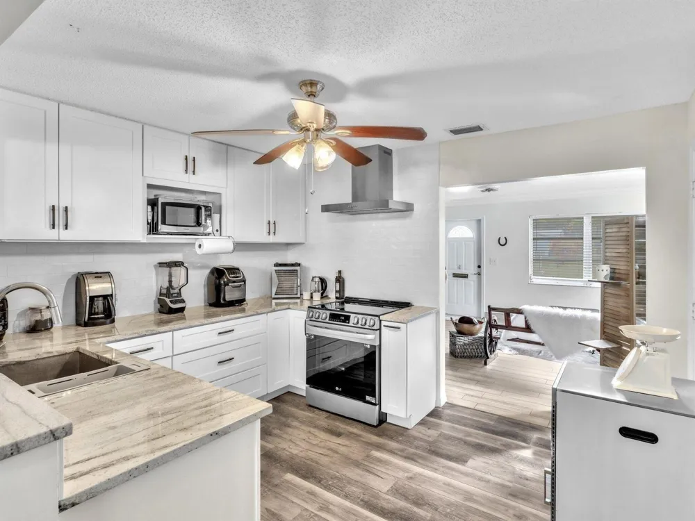 1907 SW 22ND AVENUE Boynton Beach, FL 33426