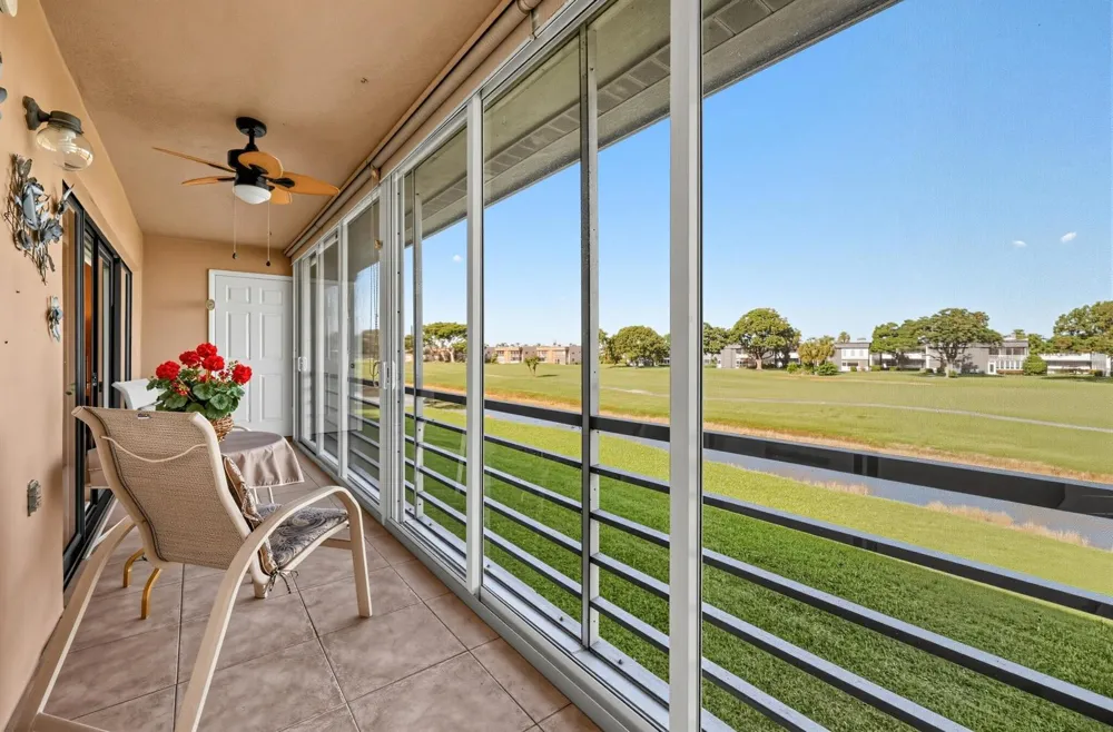 464 Piedmont J Delray Beach, FL 33484
