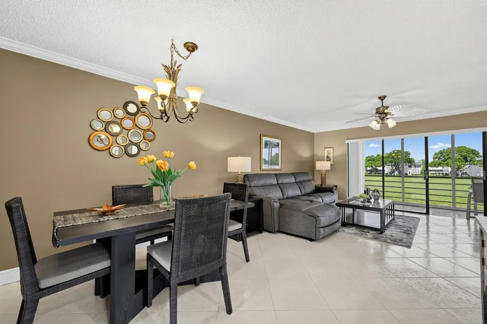 464 Piedmont J Delray Beach, FL 33484